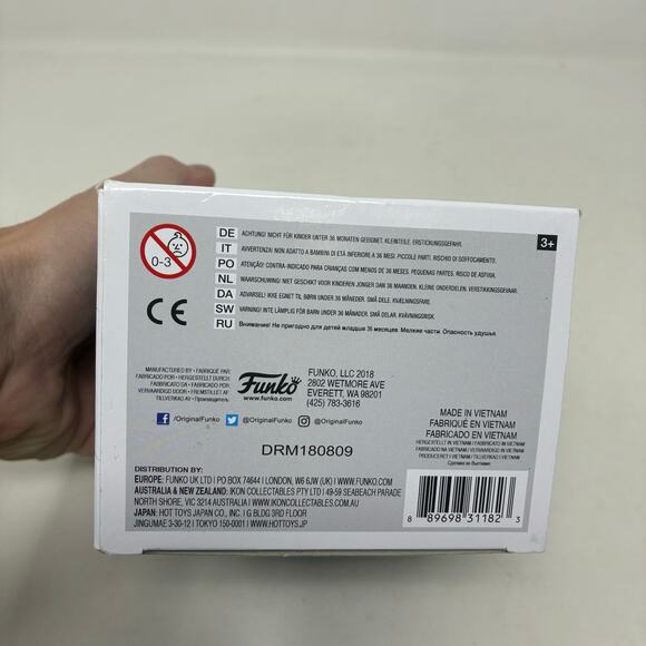 Rare Funko POP Aquaman Black Manta #249 Regal Cinemas Exclusive - Picture 8 of 10